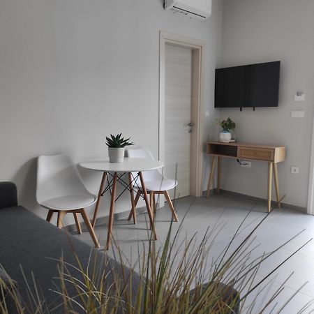 Fanouris Luxury Apartments 干尼亞 外观 照片